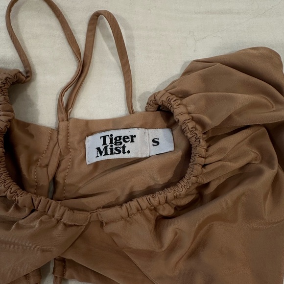 Tiger Mist nude crop top - Picture 2 of 3